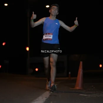 Runner Photo 7763021