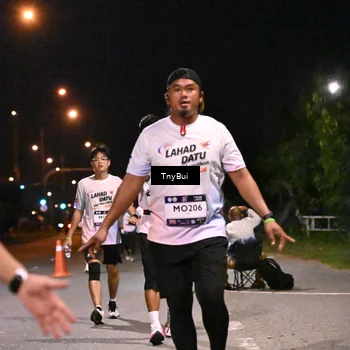 Runner Photo 7763037