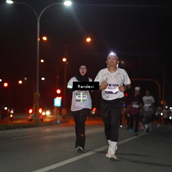 Runner Photo 7763053