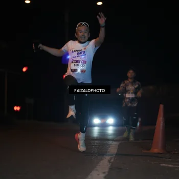 Runner Photo 7763068