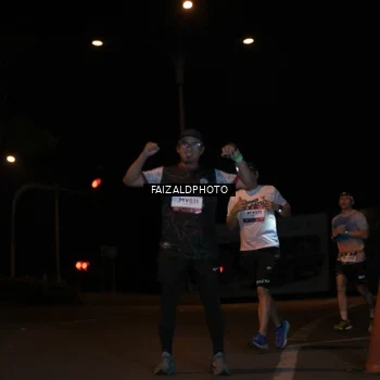 Runner Photo 7763080