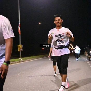 Runner Photo 7763091