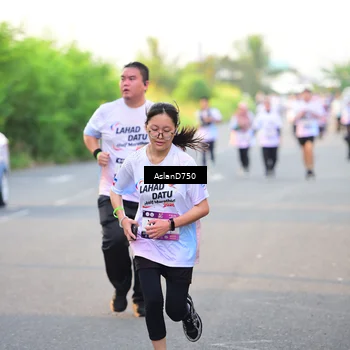 Runner Photo 7763118