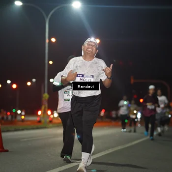 Runner Photo 7763136