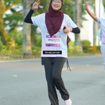 Runner Photo 7763137