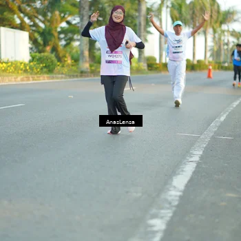 Runner Photo 7763139