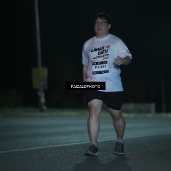 Runner Photo 7763142