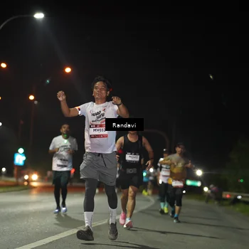 Runner Photo 7763151
