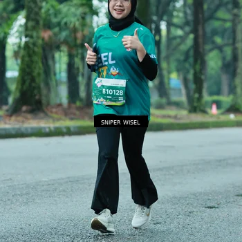Runner Photo 7763181