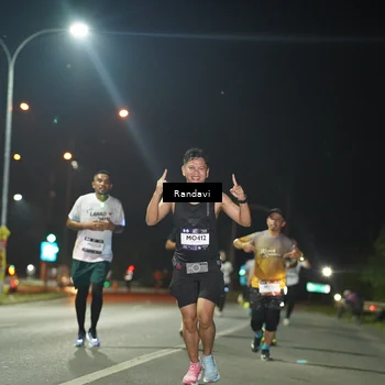 Runner Photo 7763182