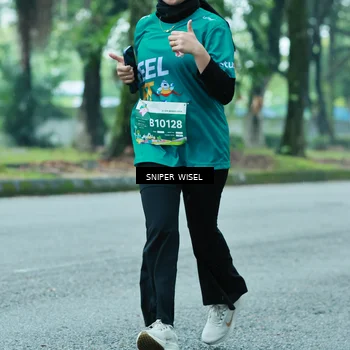 Runner Photo 7763202