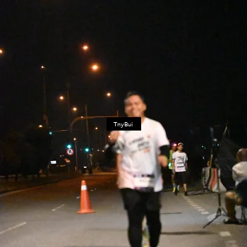 Runner Photo 7763285