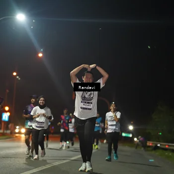 Runner Photo 7763307