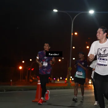 Runner Photo 7763329