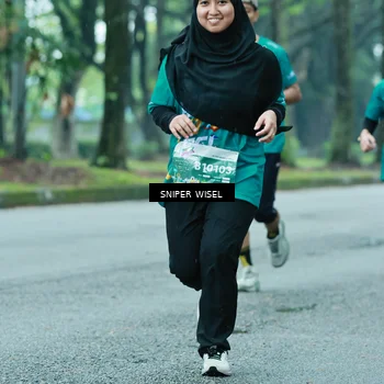 Runner Photo 7763343
