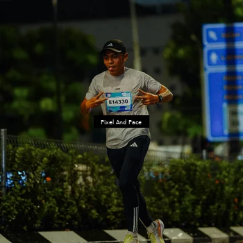 Runner Photo 7763351