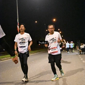 Runner Photo 7763357