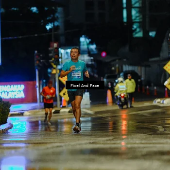 Runner Photo 7763367