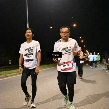 Runner Photo 7763411