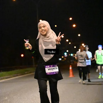 Runner Photo 7763412