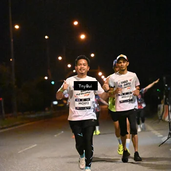 Runner Photo 7763458