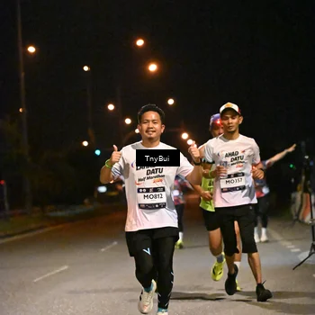 Runner Photo 7763486