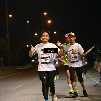 Runner Photo 7763498