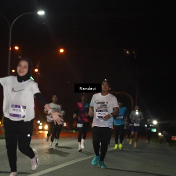 Runner Photo 7763504