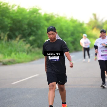 Runner Photo 7763506