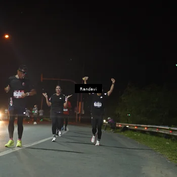Runner Photo 7763518