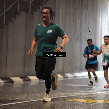 Runner Photo 7763541