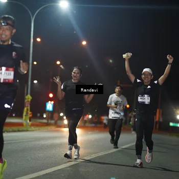 Runner Photo 7763546