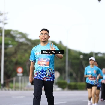 Runner Photo 7763572