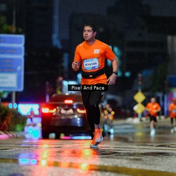 Runner Photo 7763573