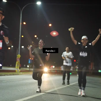 Runner Photo 7763574