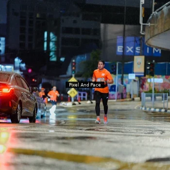 Runner Photo 7763592