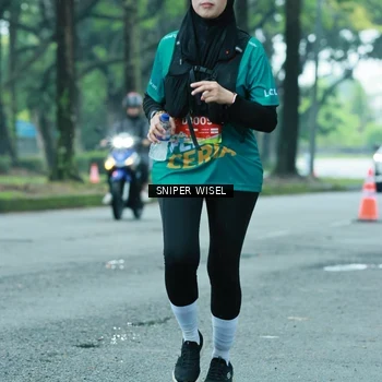 Runner Photo 7763599