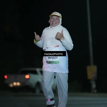 Runner Photo 7763604