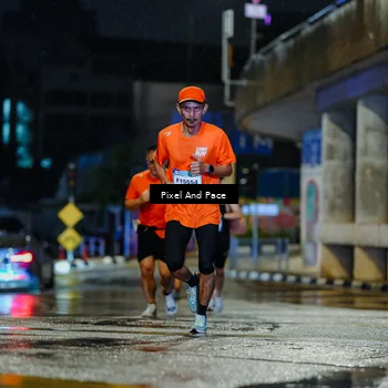 Runner Photo 7763617
