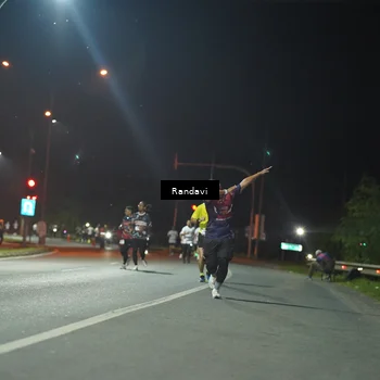 Runner Photo 7763622