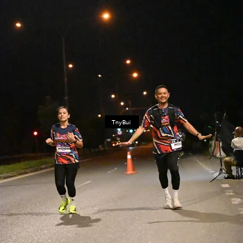 Runner Photo 7763626