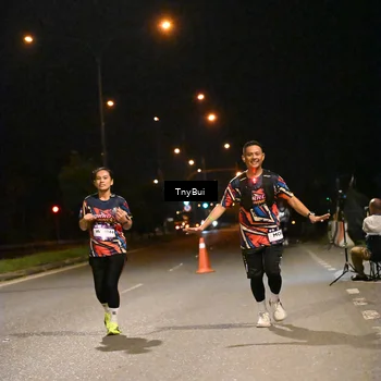 Runner Photo 7763651