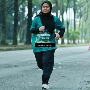 Runner Photo 7763664