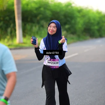 Runner Photo 7763695