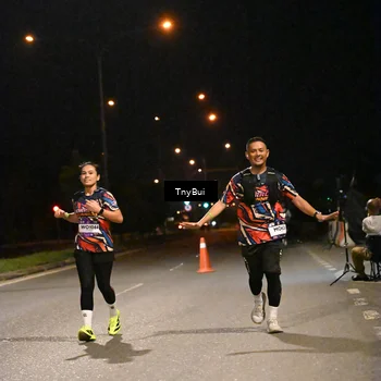 Runner Photo 7763697