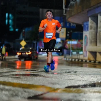Runner Photo 7763713