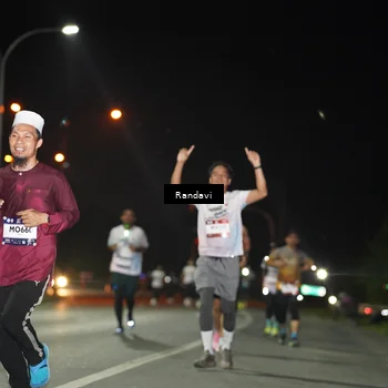 Runner Photo 7763717