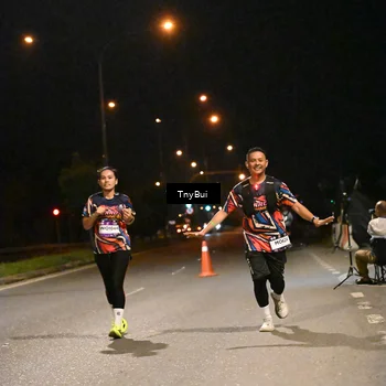 Runner Photo 7763753