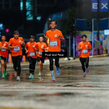 Runner Photo 7763759