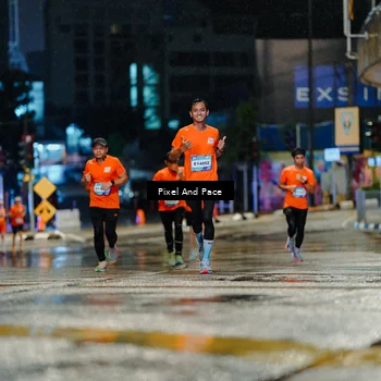 Runner Photo 7763763